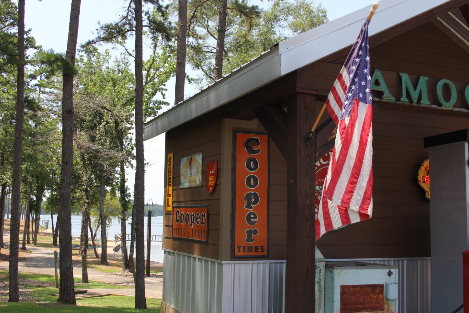 Shop in Whitehouse, TX